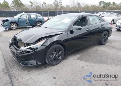 2022 Hyundai Elantra Sel z USA, uszkodzony, nr VIN KMHLM4AG5NU333620